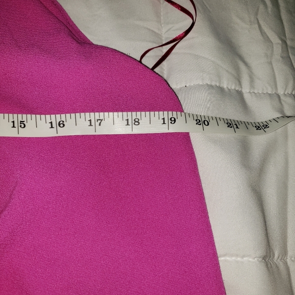 Hot pink tie front crop top spaghetti strap top - Picture 3 of 8